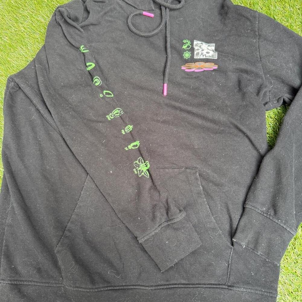 Black zumiez hoodie